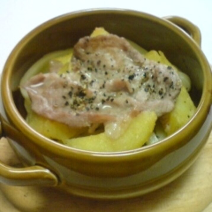 ジャガ芋と豚肉のガーリックマーガリンのオーブン焼き